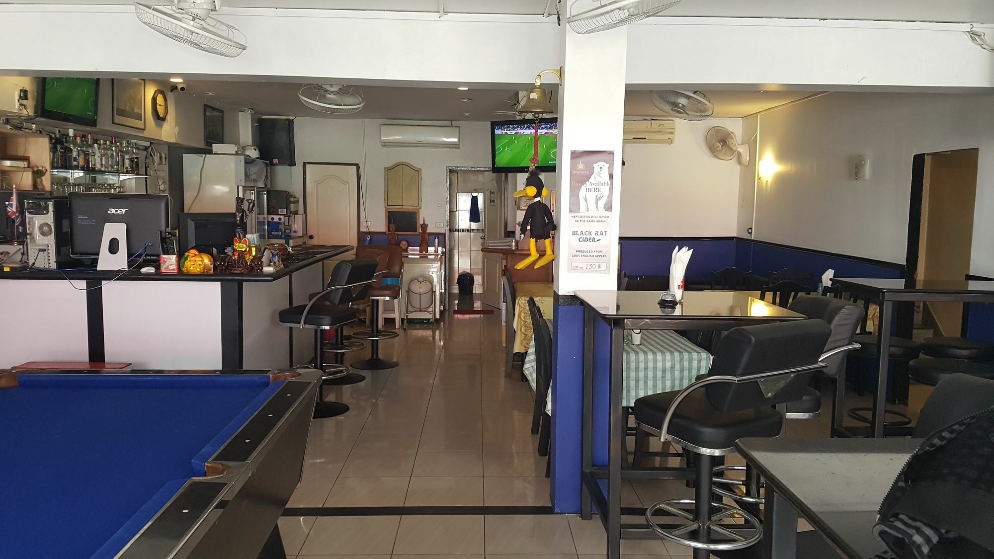 Sandman Hotel & Sports Bar Pattaya Exterior foto